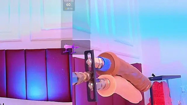 Luna monroe  online show from March 21, 4:32 pm