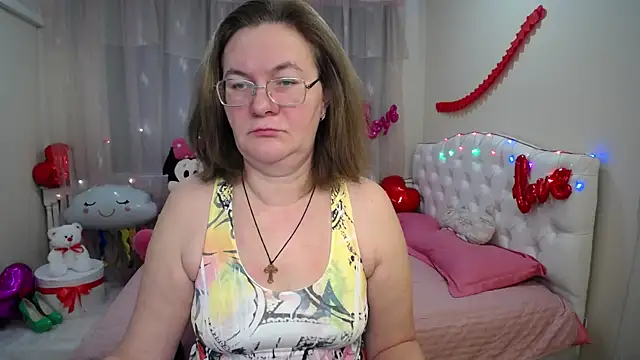 HolyMilfa online show from February 12, 7:44 am