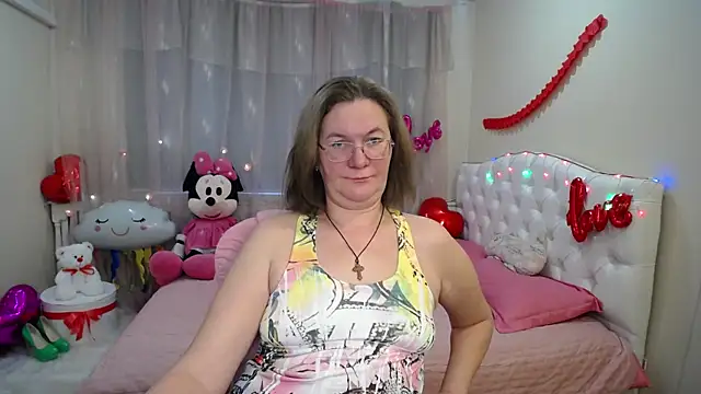 HolyMilfa online show from February 12, 10:46 am