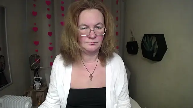 HolyMilfa online show from February 8, 1:03 pm