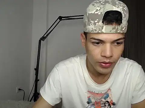 SWEET MIGUEL online show from October 1, 11:44 pm