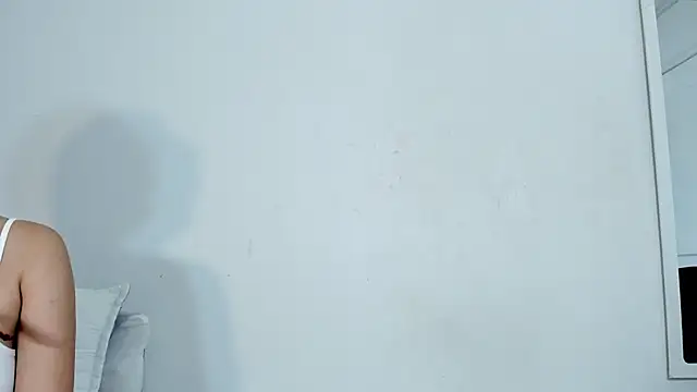 Maia W10 online show from January 25, 3:52 pm