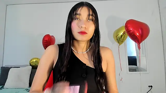 Maia W10 online show from February 24, 12:37 pm