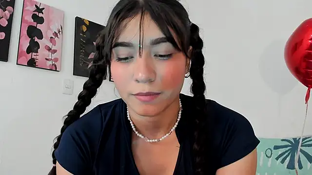 Maia W10 online show from February 26, 12:27 am