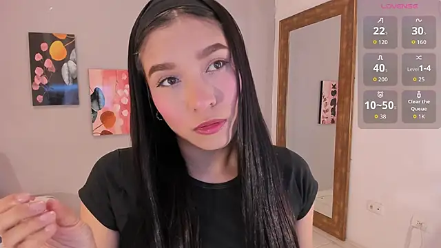 Maia W10 online show from February 7, 12:20 pm