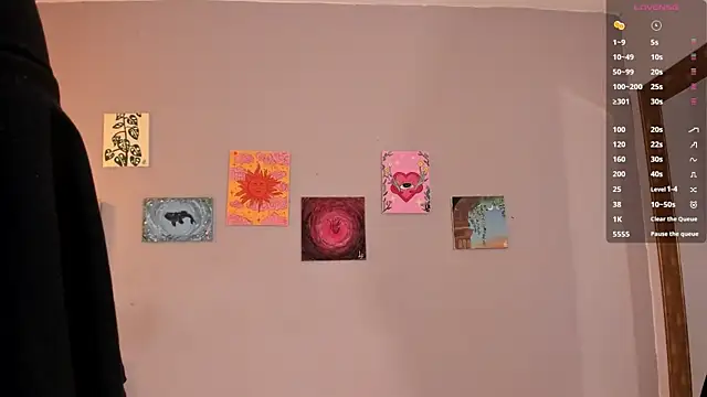 Maia W10 online show from April 19, 3:11 pm