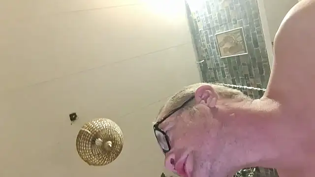 mikeythebestsucker online show from May 25, 5:24 am