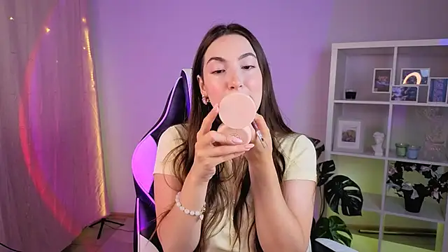 MelissaLovvv online show from June 23, 4:43 am