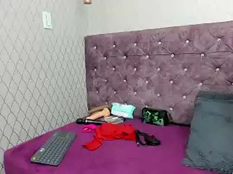 Snapshot of VALENTINA3x chatting on March 6, 3:13 am VALENTINA3x online show from March 6, 3:13 am