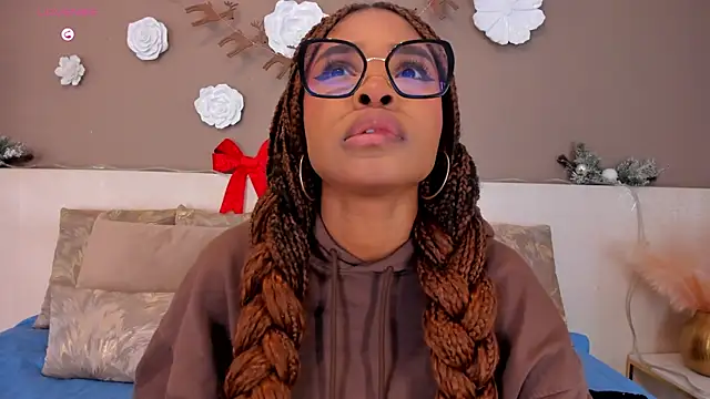 AriaFoster online show from December 15, 3:44 am