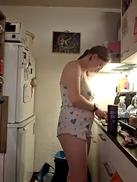 rose bunny online show from January 17, 12:42 pm