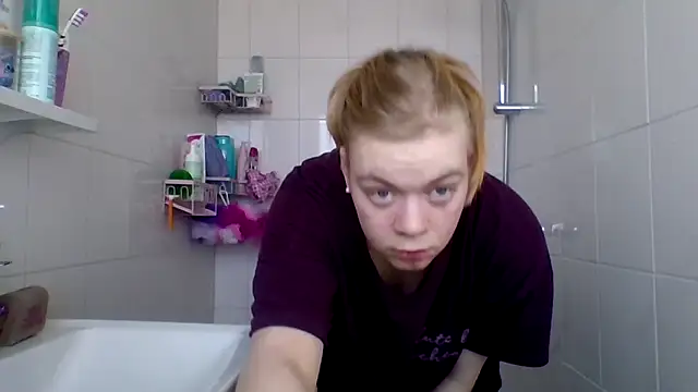 rose bunny online show from March 15, 1:28 pm