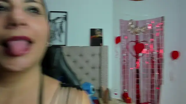 AngeleRoux online show from March 20, 1:02 am