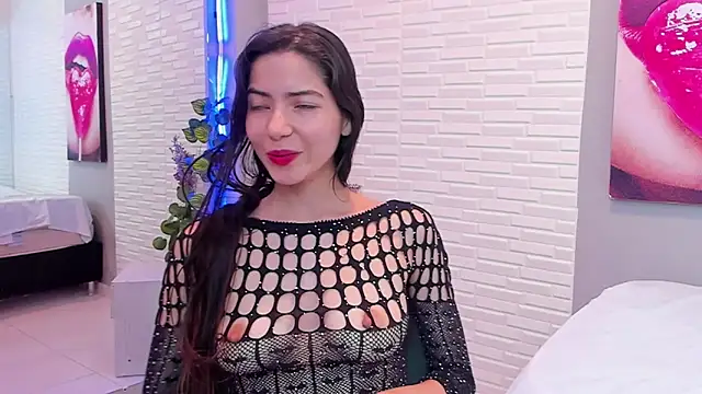 sweetieandjuicyy online show from March 13, 9:26 pm