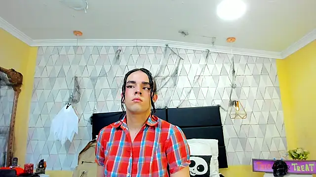 JustinePerry online show from October 31, 3:40 am