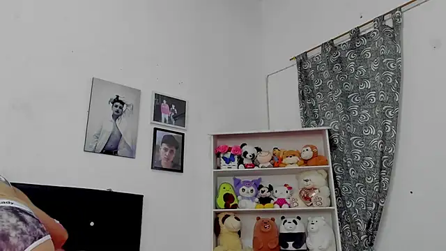 megan 100 online show from November 18, 5:39 pm