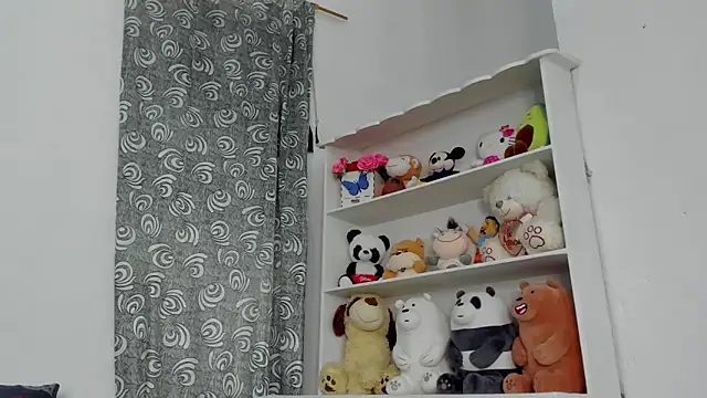 megan 100 online show from February 23, 4:04 pm