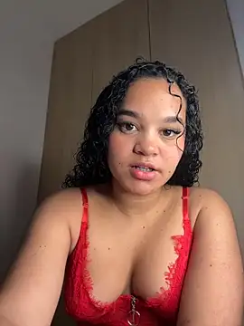 Snapshot of Lucy_wilson5 chatting on December 27, 3:31 am Lucy wilson5 online show from December 27, 3:31 am