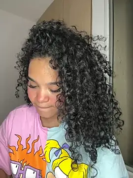 Snapshot of Lucy_wilson5 chatting on December 28, 3:37 am Lucy wilson5 online show from December 28, 3:37 am