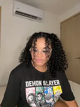 Snapshot of Lucy_wilson5 chatting on January 30, 7:18 am Lucy wilson5 online show from January 30, 7:18 am