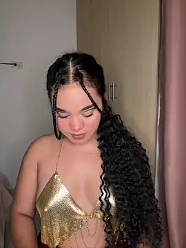 Snapshot of Lucy_wilson5 chatting on February 25, 3:52 am Lucy wilson5 online show from February 25, 3:52 am