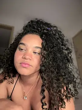 Snapshot of Lucy_wilson5 chatting on March 2, 7:54 am Lucy wilson5 online show from March 2, 7:54 am