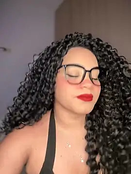 Snapshot of Lucy_wilson5 chatting on March 22, 4:14 am Lucy wilson5 online show from March 22, 4:14 am