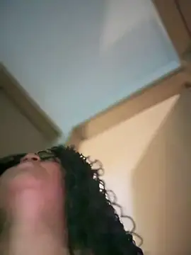 Snapshot of Lucy_wilson5 chatting on March 22, 7:15 am Lucy wilson5 online show from March 22, 7:15 am