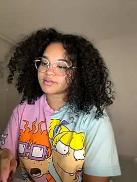 Snapshot of Lucy_wilson5 chatting on November 22, 3:49 am Lucy wilson5 online show from November 22, 3:49 am