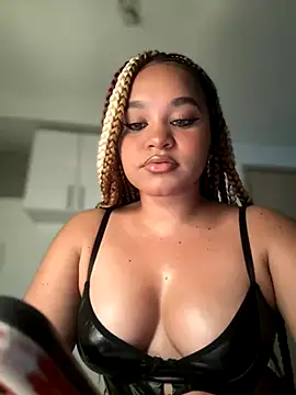 Snapshot of Lucy_wilson5 chatting on November 25, 3:39 am Lucy wilson5 online show from November 25, 3:39 am