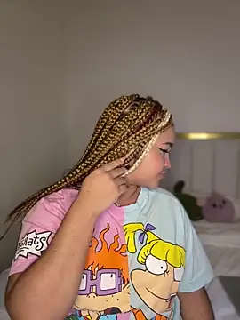 Snapshot of Lucy_wilson5 chatting on November 30, 11:09 pm Lucy wilson5 online show from November 30, 11:09 pm