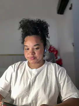 Lucy wilson5 online show from February 19, 2:51 am