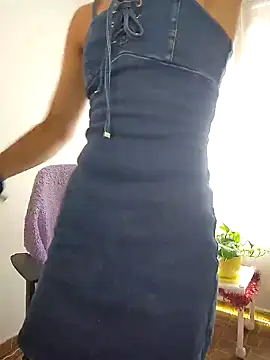 Snapshot of 911Calling chatting on January 16, 3:46 pm 911Calling online show from January 16, 3:46 pm