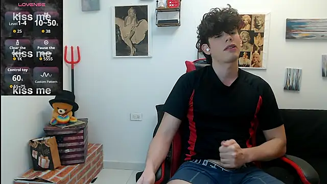 Angelo-cianuro- online show from January 14, 11:09 pm