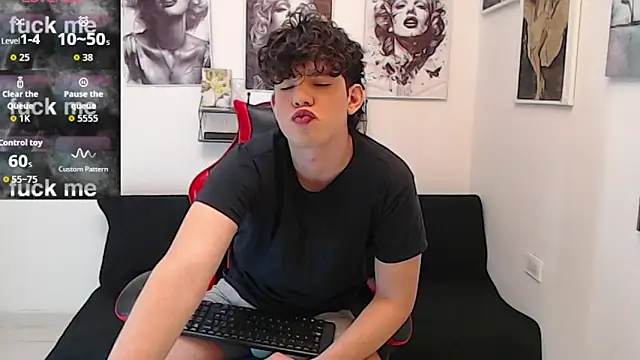 Angelo-cianuro- online show from February 24, 11:47 pm