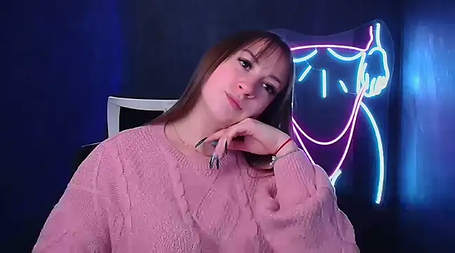 Snapshot of Evelina_GG chatting on December 9, 9:49 am Evelina GG online show from December 9, 9:49 am