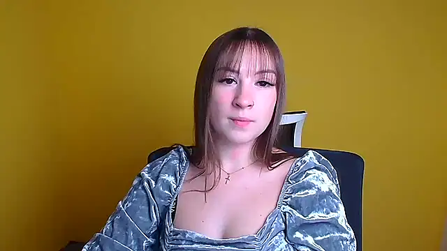 Snapshot of Evelina_GG chatting on December 12, 9:48 pm Evelina GG online show from December 12, 9:48 pm
