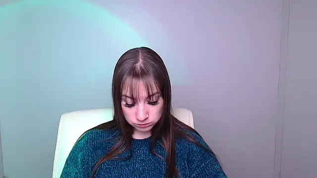 Snapshot of Evelina_GG chatting on December 18, 7:15 am Evelina GG online show from December 18, 7:15 am