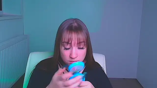 Snapshot of Evelina_GG chatting on December 21, 6:30 am Evelina GG online show from December 21, 6:30 am