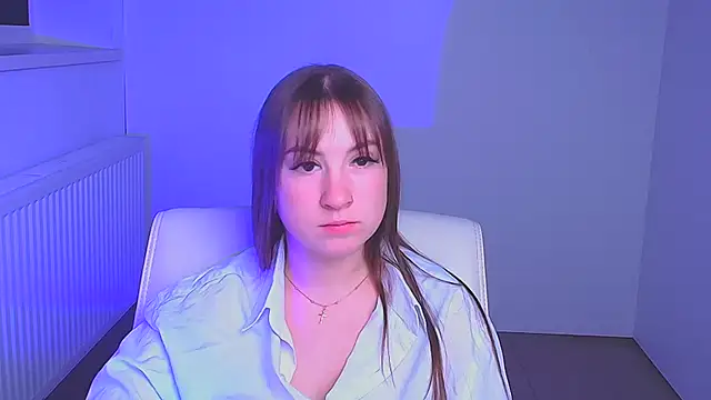 Snapshot of Evelina_GG chatting on December 21, 10:06 am Evelina GG online show from December 21, 10:06 am