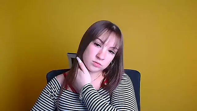 Snapshot of Evelina_GG chatting on January 4, 10:05 am Evelina GG online show from January 4, 10:05 am