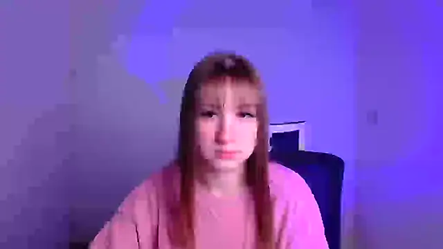 Snapshot of Evelina_GG chatting on February 10, 6:53 am Evelina GG online show from February 10, 6:53 am