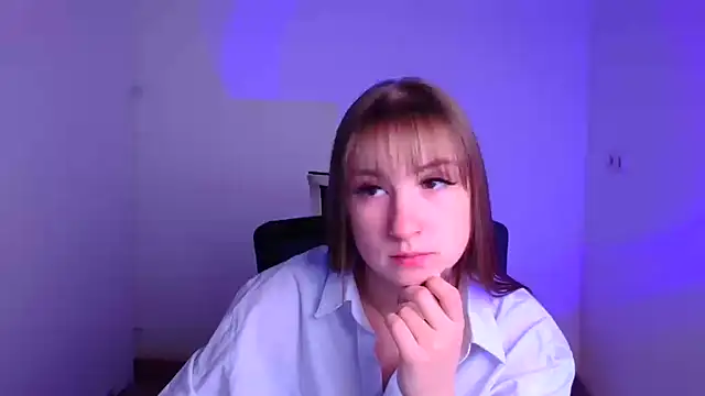 Snapshot of Evelina_GG chatting on February 10, 10:09 am Evelina GG online show from February 10, 10:09 am