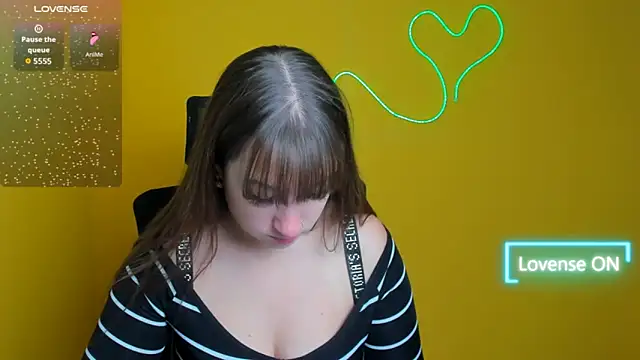 Snapshot of Evelina_GG chatting on October 18, 5:32 am Evelina GG online show from October 18, 5:32 am