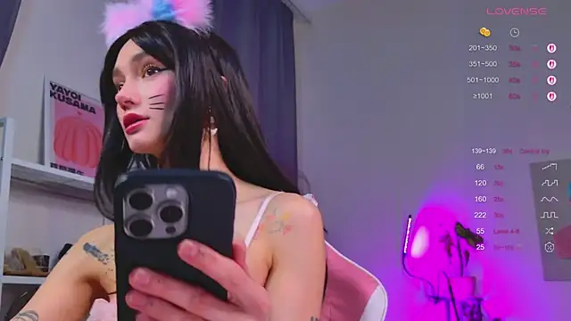 Snapshot of MyLou_ chatting on December 14, 3:17 pm MyLou online show from December 14, 3:17 pm