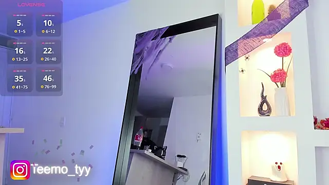 teemotwink online show from October 26, 10:04 pm