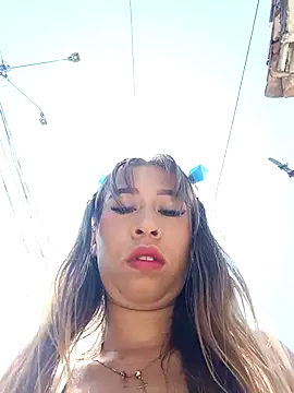 Snapshot of samy-blonde chatting on January 12, 4:40 pm samy-blonde online show from January 12, 4:40 pm