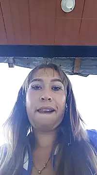 Snapshot of samy-blonde chatting on January 18, 10:39 pm samy-blonde online show from January 18, 10:39 pm