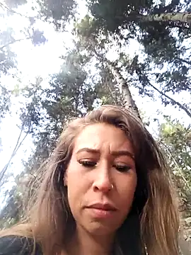 Snapshot of samy-blonde chatting on February 21, 9:43 pm samy-blonde online show from February 21, 9:43 pm