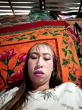 Snapshot of samy-blonde chatting on October 17, 12:41 pm samy-blonde online show from October 17, 12:41 pm